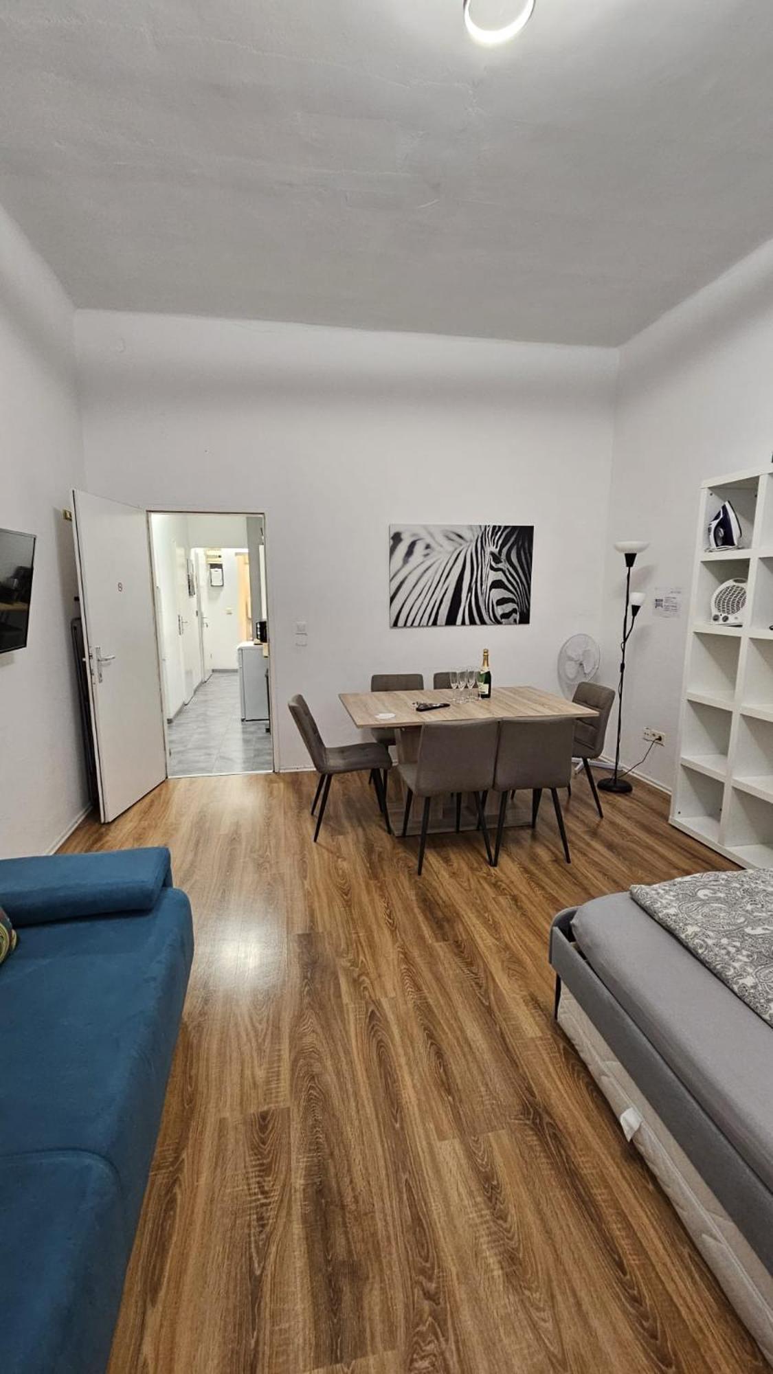 Apartment Cozynite Premium Hauptbahnhof 1+2 *